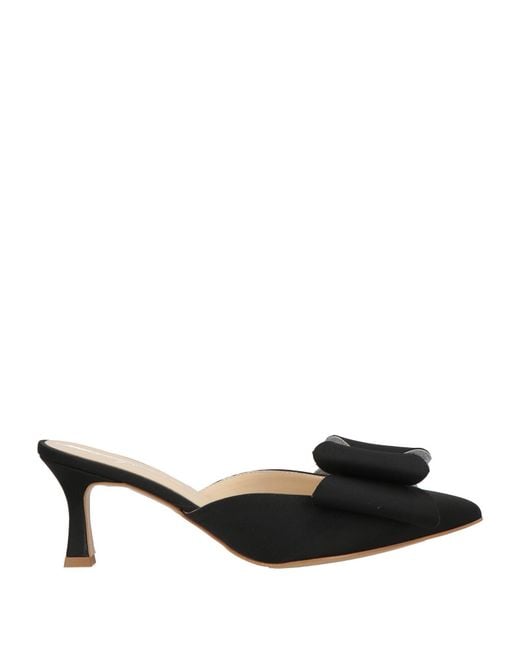 Ovyè Black Mules & Clogs
