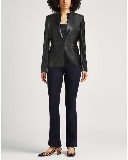 Caractere Black Blazer