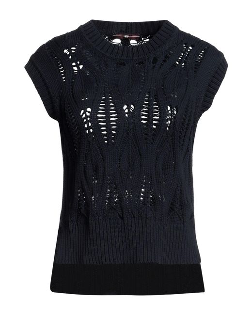 High Black Jumper