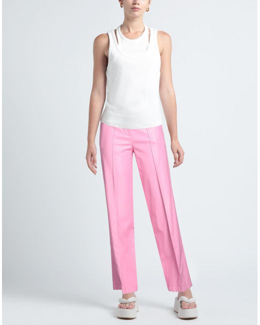 Stand Studio Pink Hose