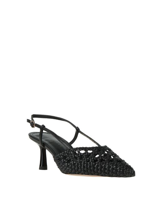 Emanuélle Vee Black Pumps