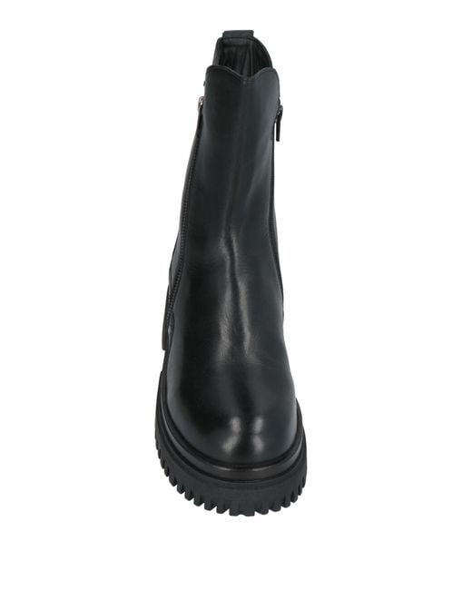 Emanuélle Vee Black Ankle Boots