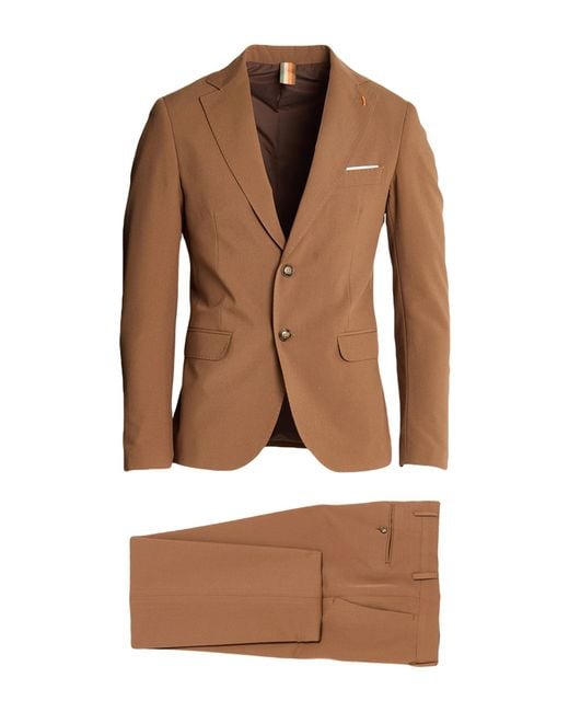 Traje OVER/D de hombre de color Brown