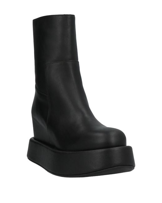 Paloma Barceló Black Ankle Boots