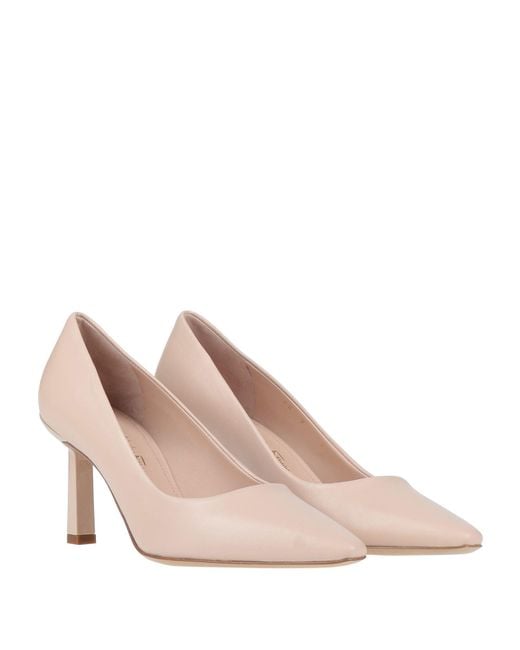 Ferragamo Pink Pumps