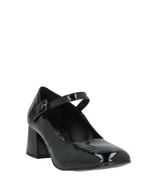 Nila & Nila Black Pumps