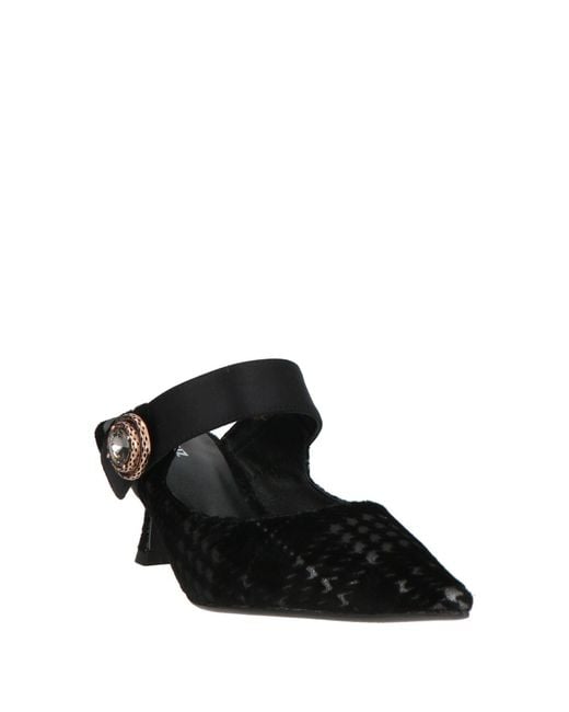 Lola Cruz Black Mules & Clogs