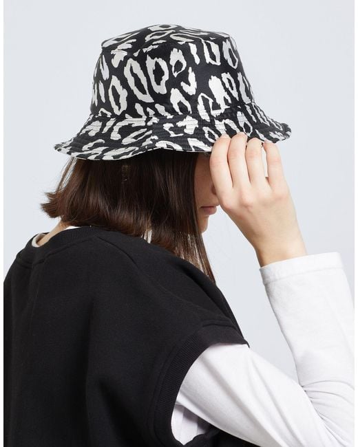 8 by YOOX Black Hat