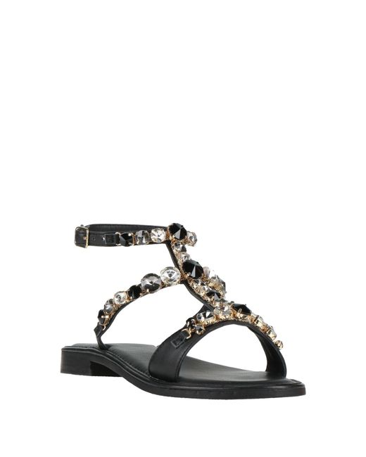 Ovyè Black Sandals