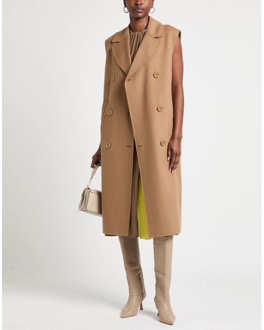 Max Mara Brown Mantel