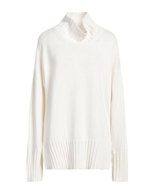 Alpha Studio White Turtleneck