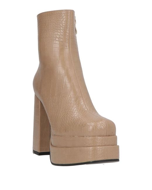 Exe' White Ankle Boots