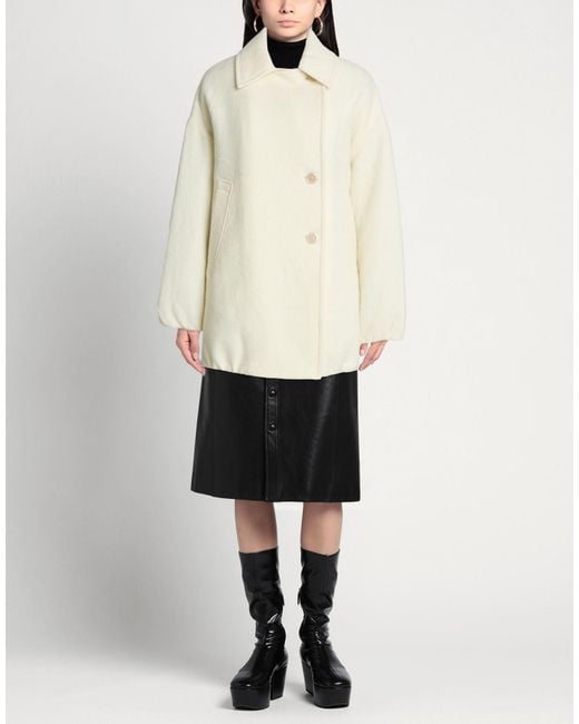 DUNO White Coat