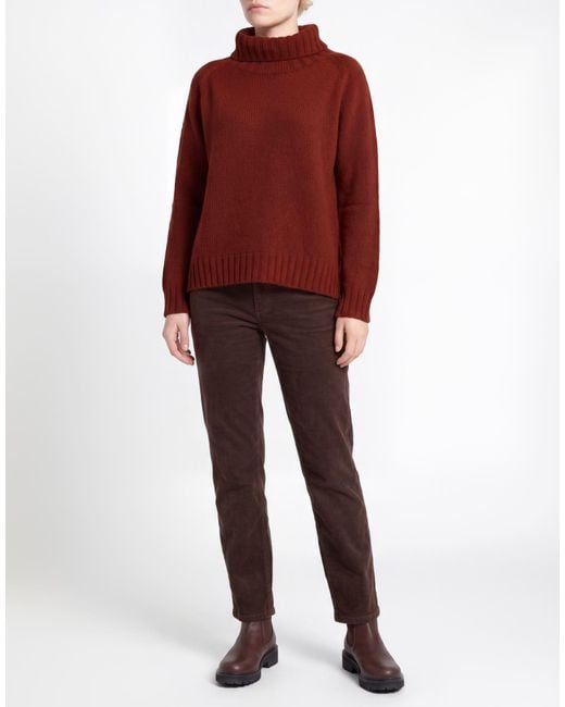 Aragona Red Turtleneck