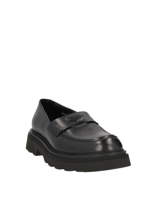 Doucal's Black Loafer
