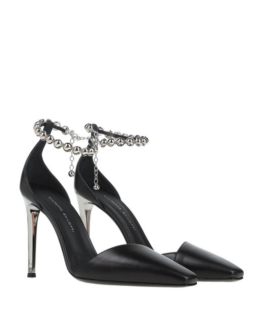 Giuseppe Zanotti Black Pumps