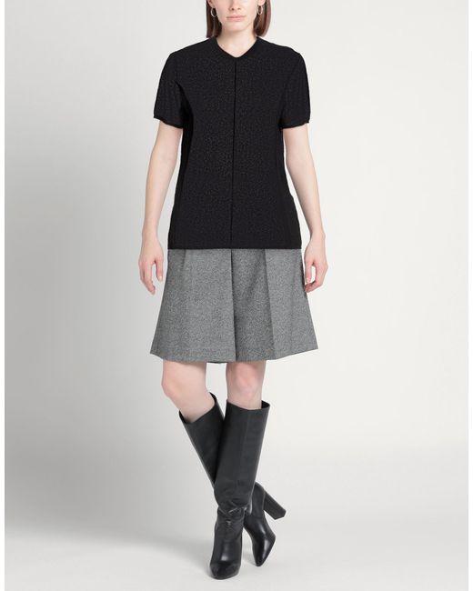 Aeron Black Tops