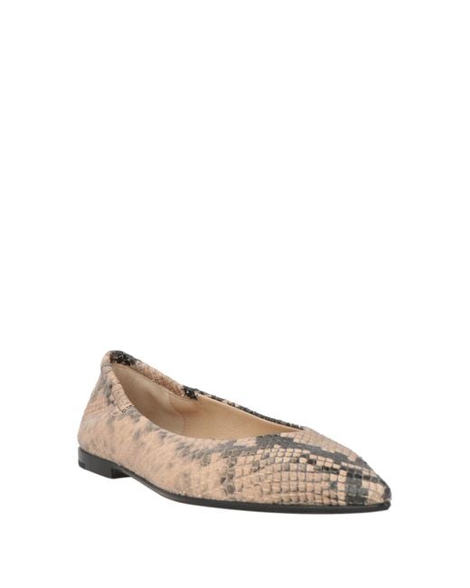 Pomme D'or Natural Ballet Flats