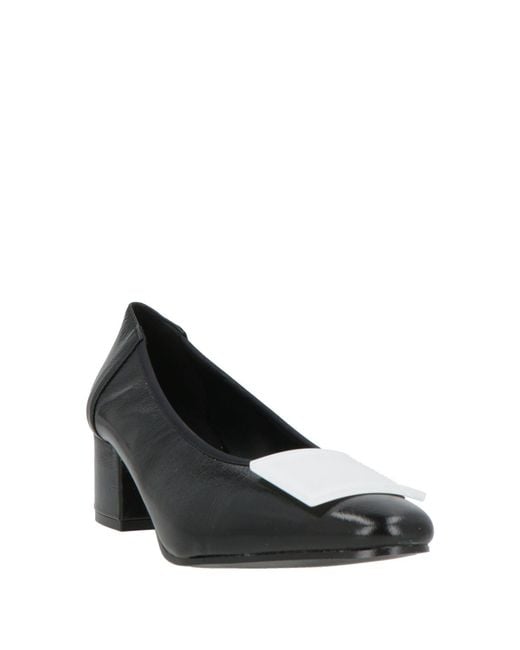 Daniele Ancarani Black Pumps Leather