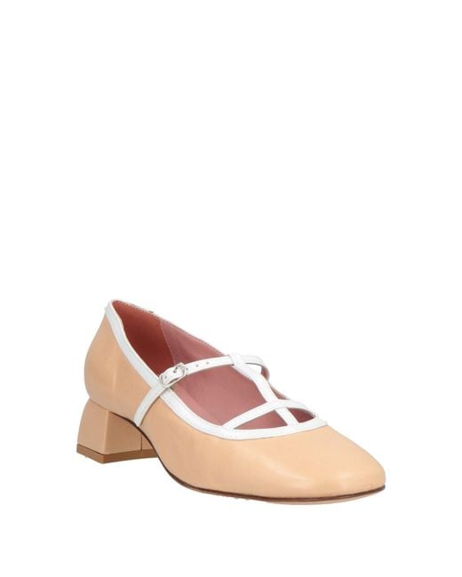 LORENA PAGGI Natural Blush Pumps Leather