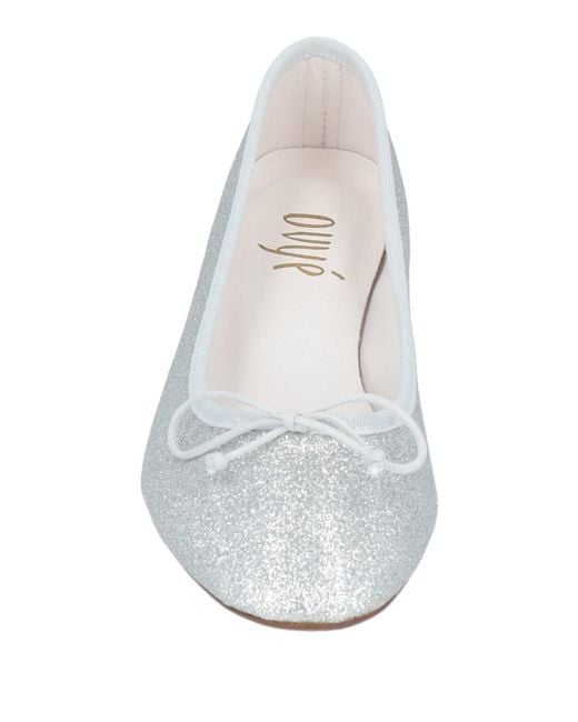 Ovyè White Ballet Flats