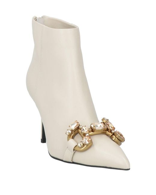 Tosca Blu Natural Ankle Boots