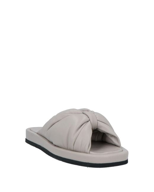 Strategia White Sandals