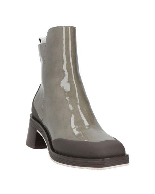 Tory Burch Brown Stiefelette