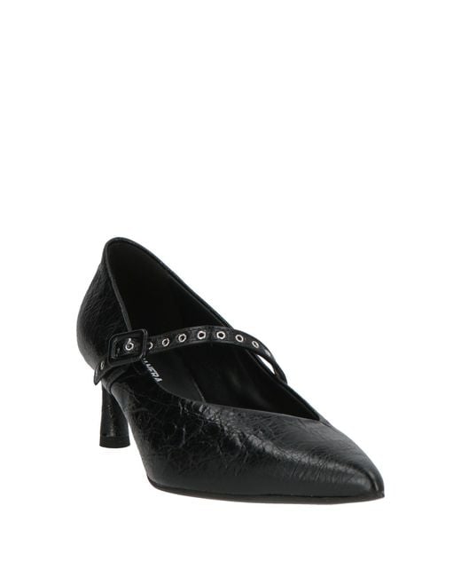 Halmanera Black Pumps