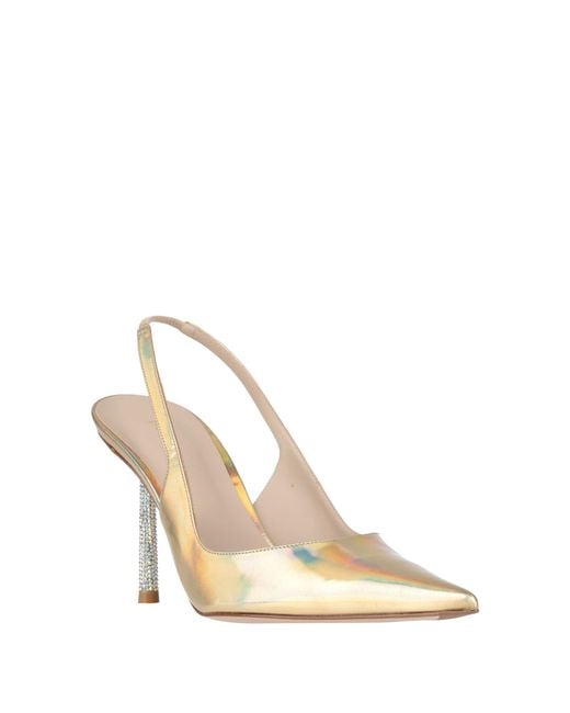 Le Silla Metallic Pumps