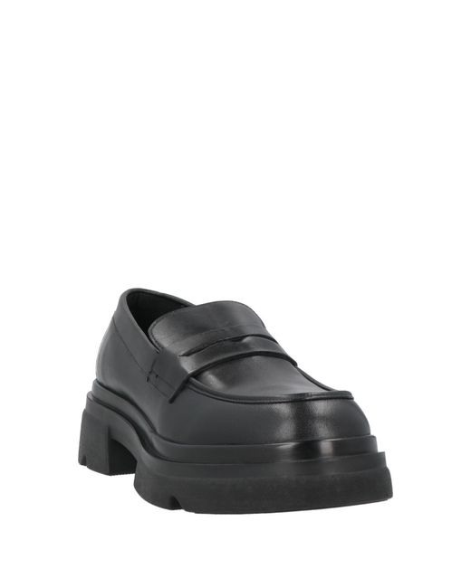 Emanuélle Vee Black Loafer