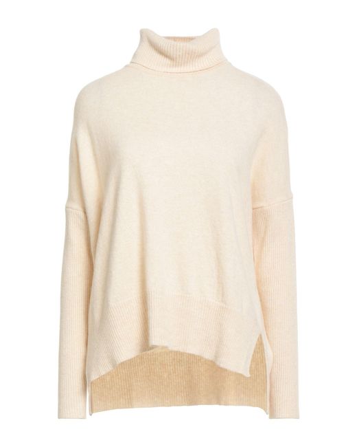 Messagerie White Turtlenecks