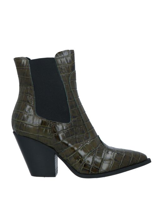 Rebel Queen Black Ankle Boots