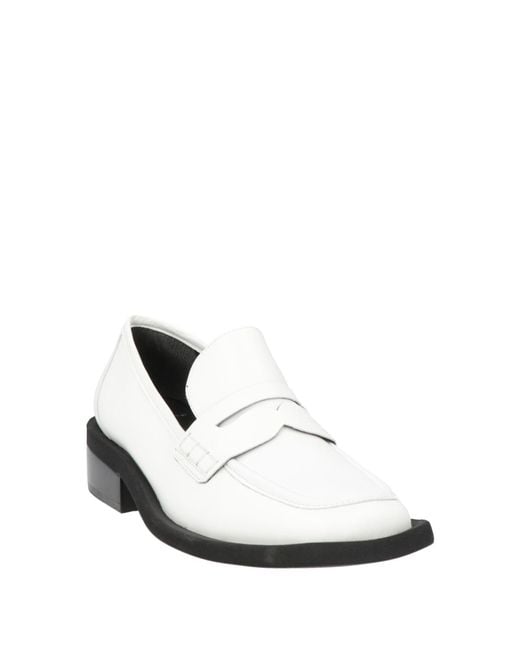 Carrano White Mokassin