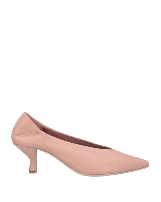 Pomme D'or Pink Pumps