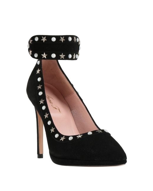 Anna F. Black Pumps Leather