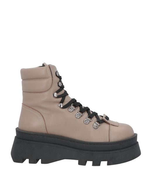 Nila & Nila Brown Ankle Boots Soft Leather