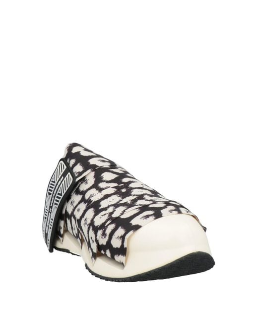 Fessura White Trainers