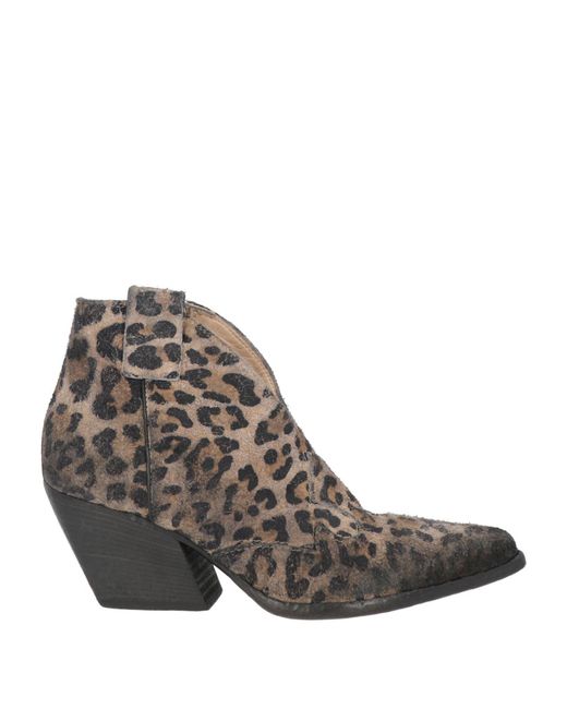 Elena Iachi Brown Ankle Boots
