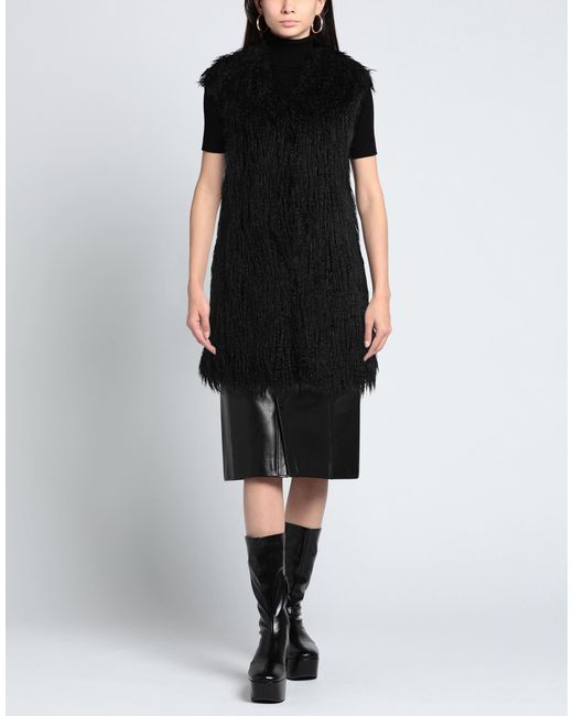 Boutique Moschino Black Shearling & Teddy