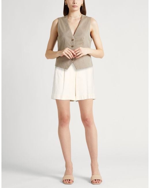 Peserico Natural Ivory Shorts & Bermuda Shorts Viscose, Cotton, Polyamide