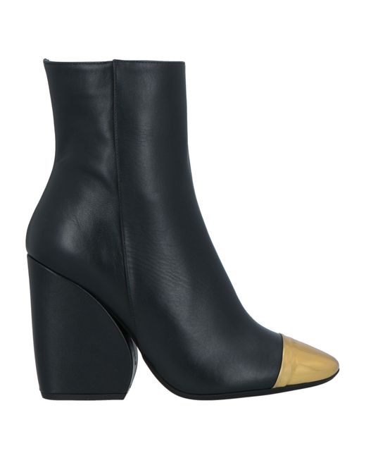 N°21 Black Ankle Boots