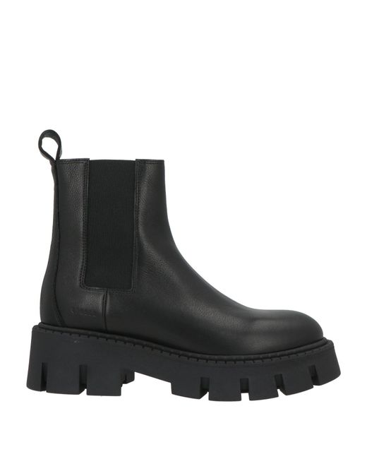 COPENHAGEN Black Ankle Boots