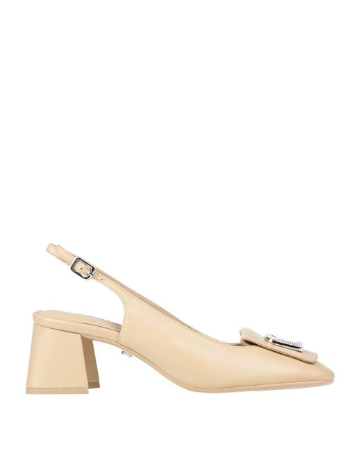 Lola Cruz Natural Pumps