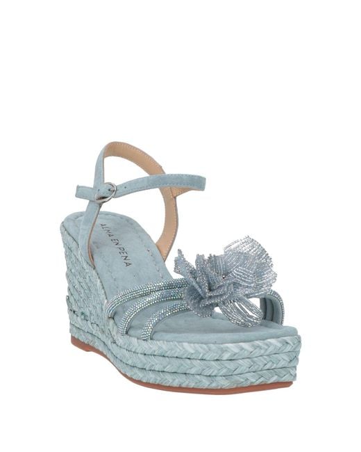 Alma En Pena. Blue Sandals