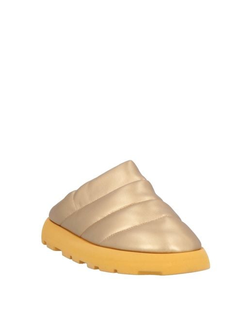 PIUMESTUDIO Natural Mules & Clogs