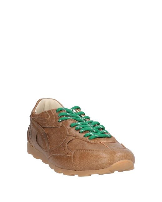 Ovyè Brown Sneakers
