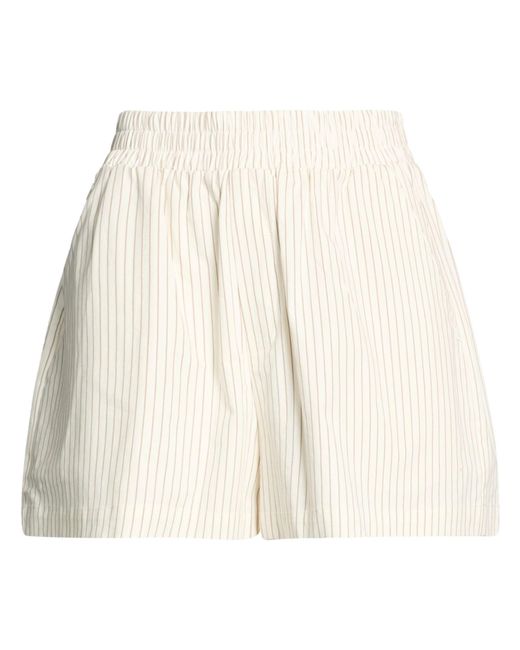 GOOD AMERICAN Natural Shorts & Bermuda Shorts
