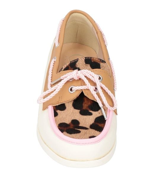 Ovyè White Loafers