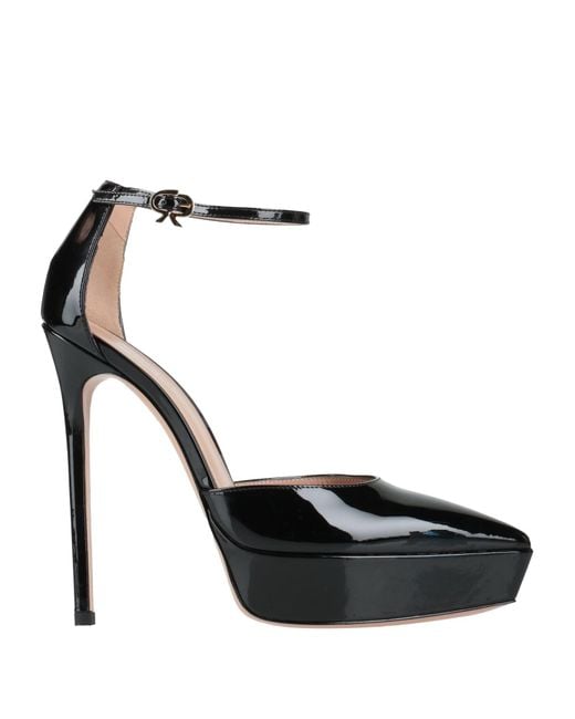 Decolletes di Gianvito Rossi in Black